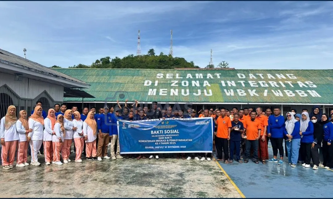 Bangkitkan Jiwa Sosial, Pegawai dan DWP Rutan Majene salurkan Paket Makanan dan Sembako Peringati Hari Bhakti KEMENIMIPAS