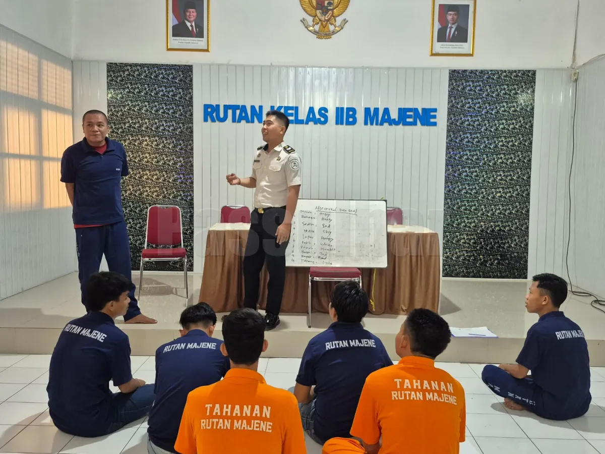 Bangun Kepercayaan Diri dan Tingkatkan Kompetensi Warga Binaan, Rutan Kelas IIB Majene Hadirkan Program Kelas Bahasa Inggris Berkelanjutan