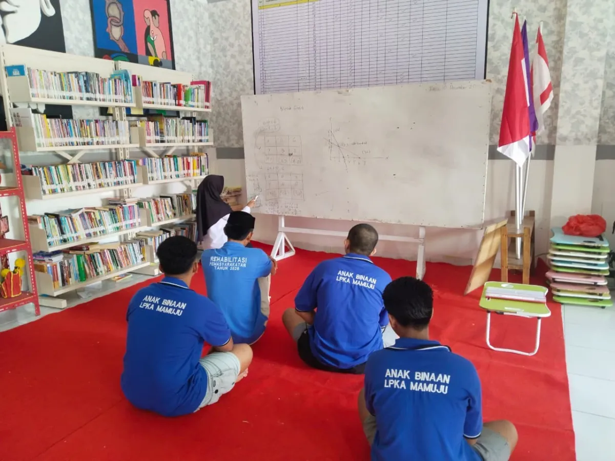 Cerdaskan Generasi, LPKA Mamuju dan Peserta Magang Hadirkan Pendidikan Matematika bagi Anak Binaan