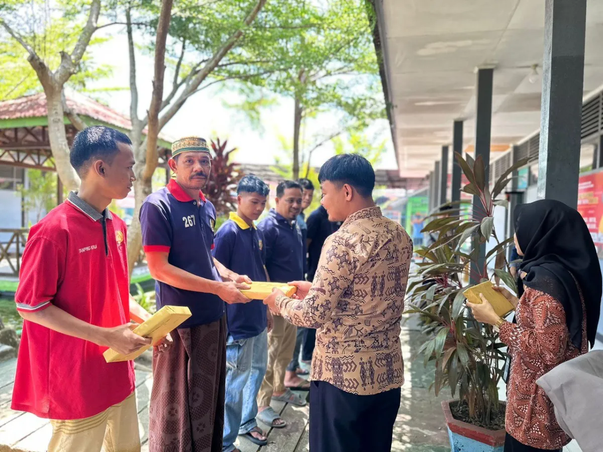 Dorong Produktivitas, Lapas Polewali Serahkan Premi bagi Tamping