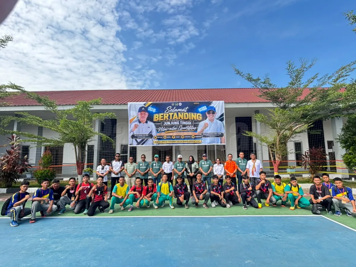 Dukung Vokasi Generasi Muda, Kakanwil Ditjenpas Sulbar Said Mahdar Buka Turnamen Bola Voli Pelajar "Cup II 2026" di LPKA Mamuju