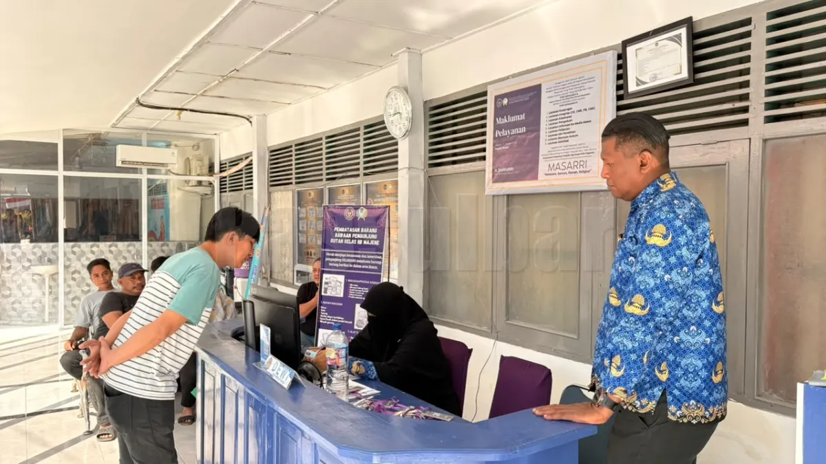 Komitmen Tingkatkan Kualitas Pelayanan, Karutan Majene Lakukan Monitoring Layanan Kunjungan di PTSP
