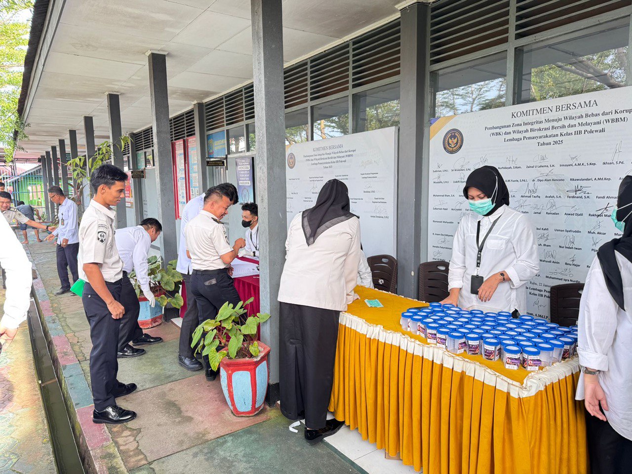 Lapas Polewali Teguhkan Komitmen P4GN Lewat Tes Urine Pegawai dan WBP