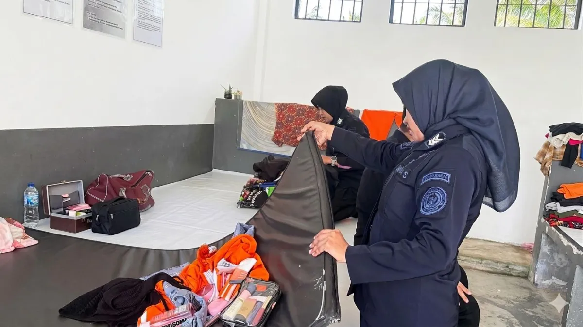Penggeledahan Rutin Pasca Idul Fitri, Lapas Perempuan Mamuju Perketat Pengawasan Blok Hunian