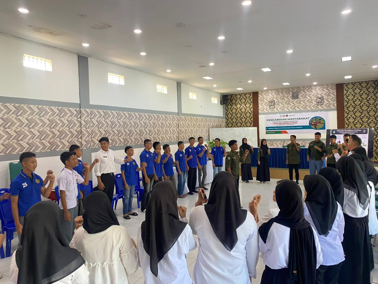 Perkuat Keterampilan Agribisnis, LPKA Mamuju Terima Kunjungan SMKN Sulbar untuk Pelatihan Penyiapan Bibit Kakao Unggul
