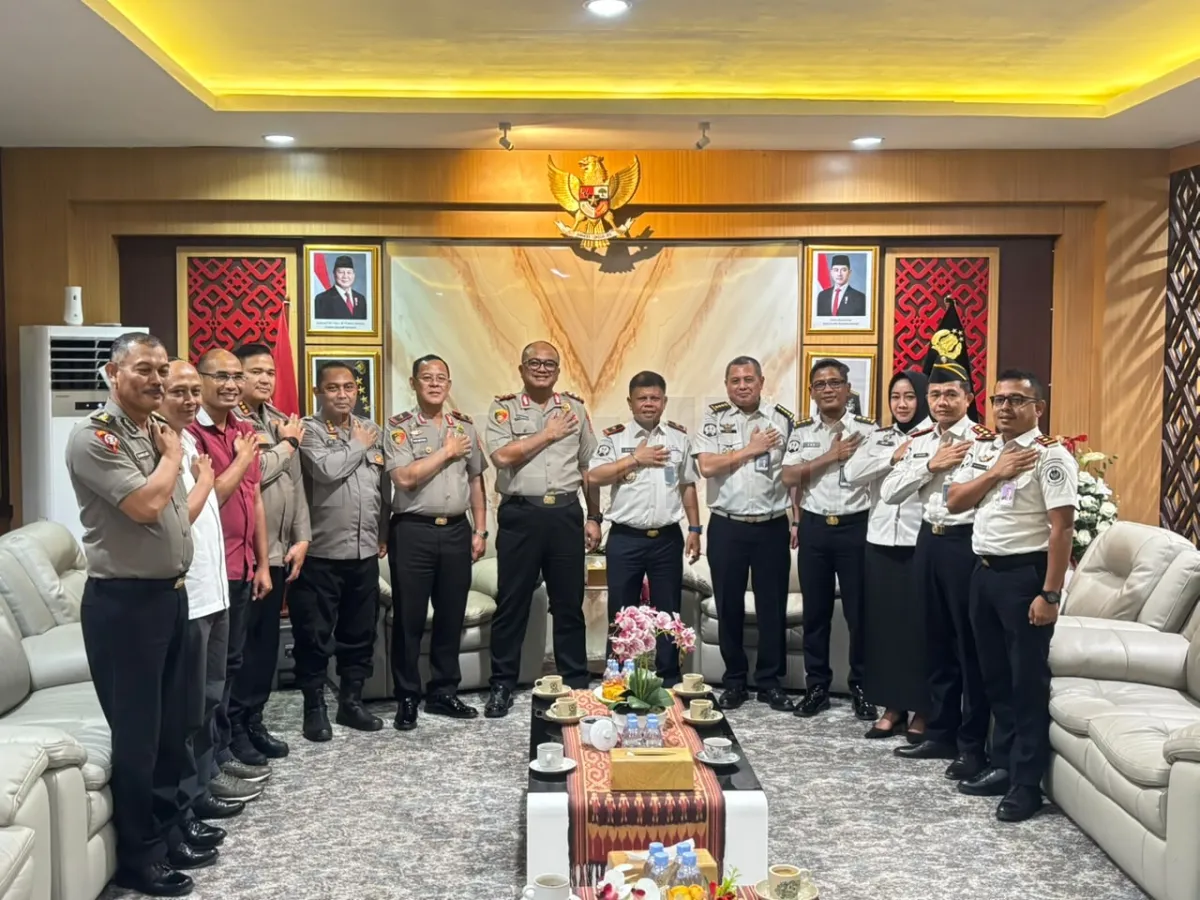 Perkuat Kolaborasi, Karutan Mamuju Dampingi Kakanwil Ditjenpas Sulbar Silaturahmi Ke DPRD Sulawesi Barat Dan Polda Sulawesi Barat