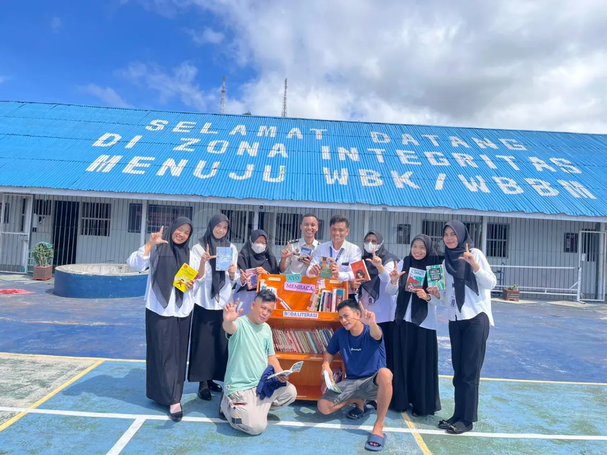 Peserta Magang Rutan Majene Hadirkan Inovasi Roda Literasi sebagai Sarana Pembinaan Edukatif Warga Binaan