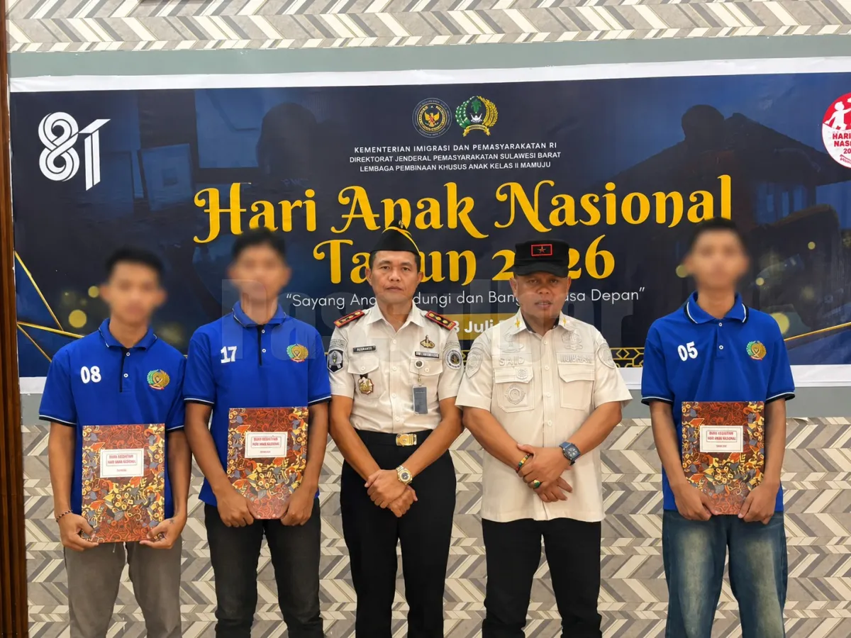 Tebar Harapan di Hari Anak Nasional, Kakanwil Ditjenpas Sulbar Said Mahdar Serahkan Remisi untuk Anak Binaan