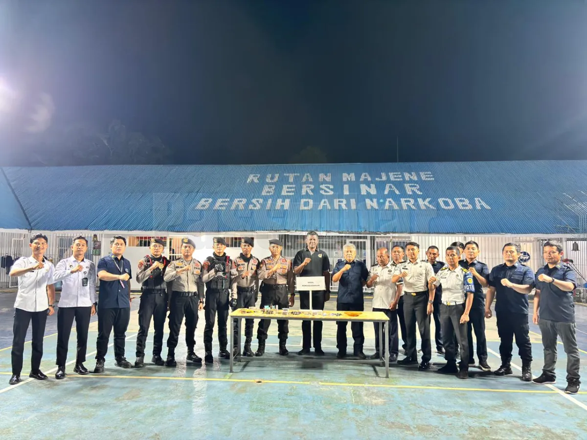 Wujudkan Rutan Aman dan Kondusif, Rutan Majene Laksanakan Penggeledahan Blok dan Kamar Hunian Warga Binaan Bersama Polres Majene