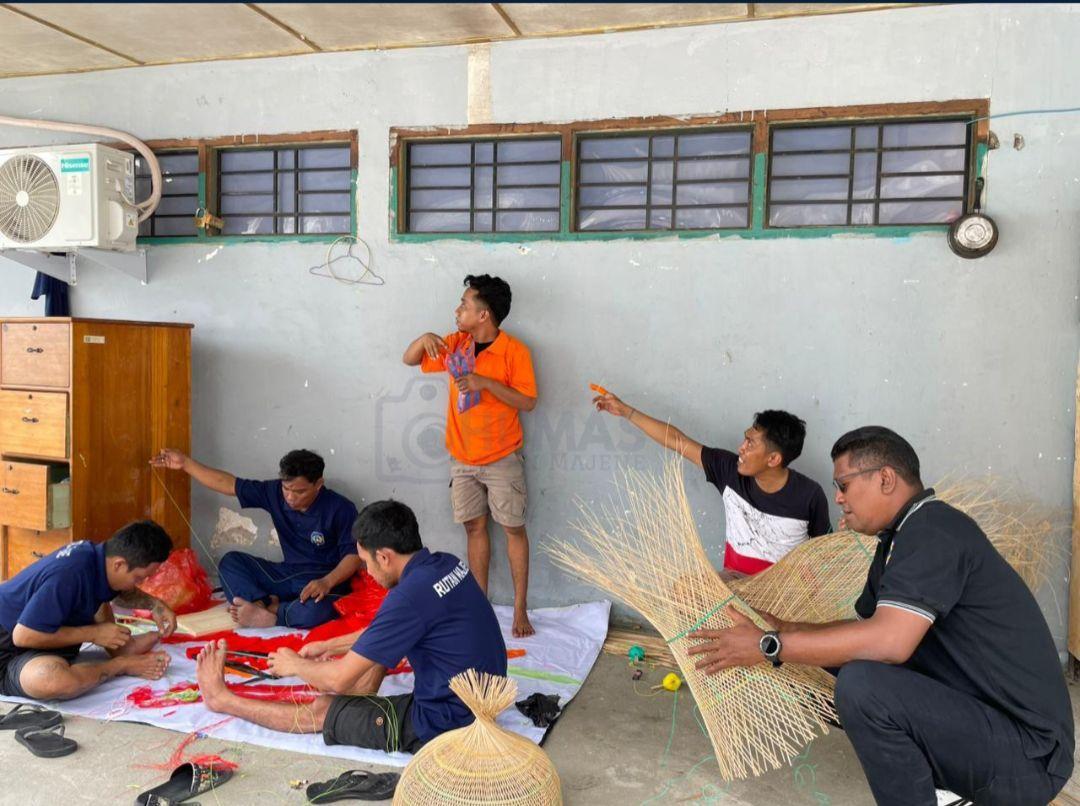 Tingkatkan Kreatifitas dan Produktifitas, Warga Binaan Rutan  Majene Hasilkan Produk UMKM