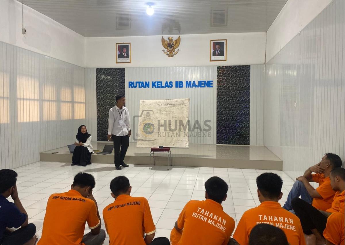 TINGKATKAN NILAI-NILAI RELIGIUS WARGA BINAAN, RUTAN KELAS IIB MAJENE ADAKAN KELAS FIQIH