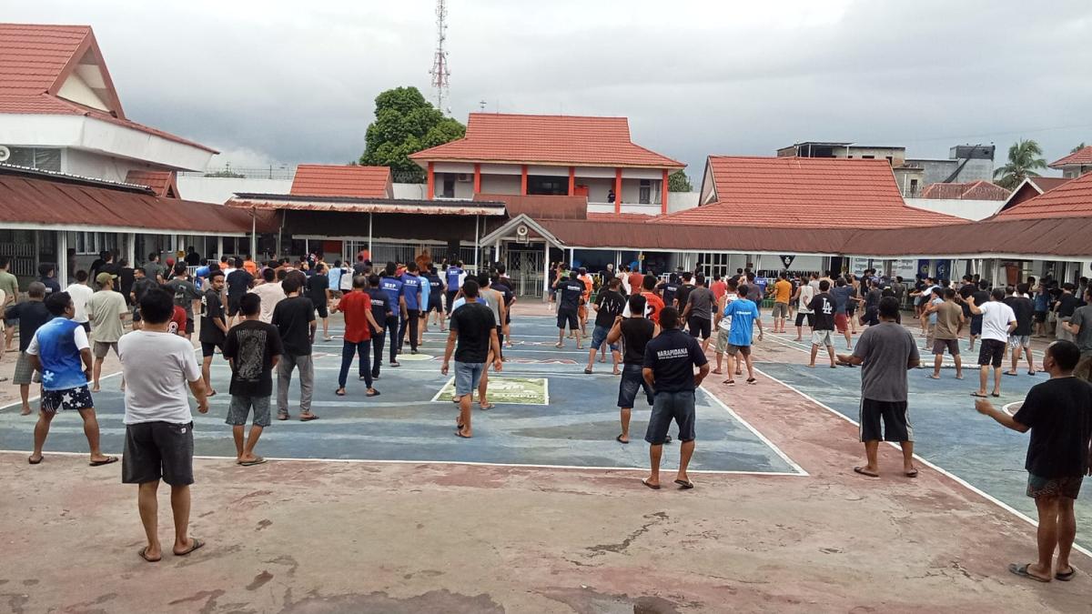 Bangun Kebugaran dan Kebersamaan, Rutan Mamuju Gelar Senam Pagi Bersama Instruktur Profesional