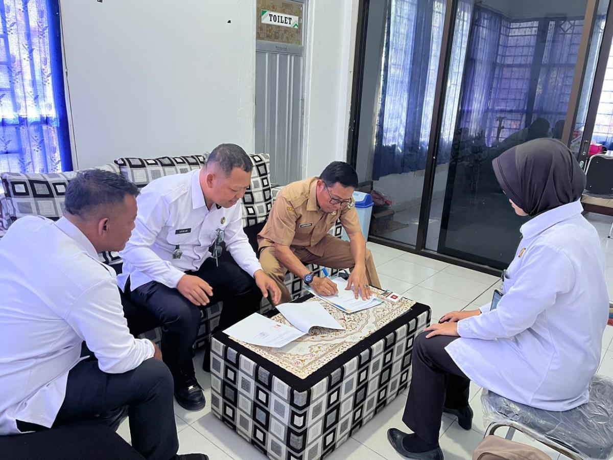 Perkuat Sinergi Peduli Lingkungan, LPKA Mamuju dan DLHK Kabupaten Mamuju Resmi Jalin Kerja Sama