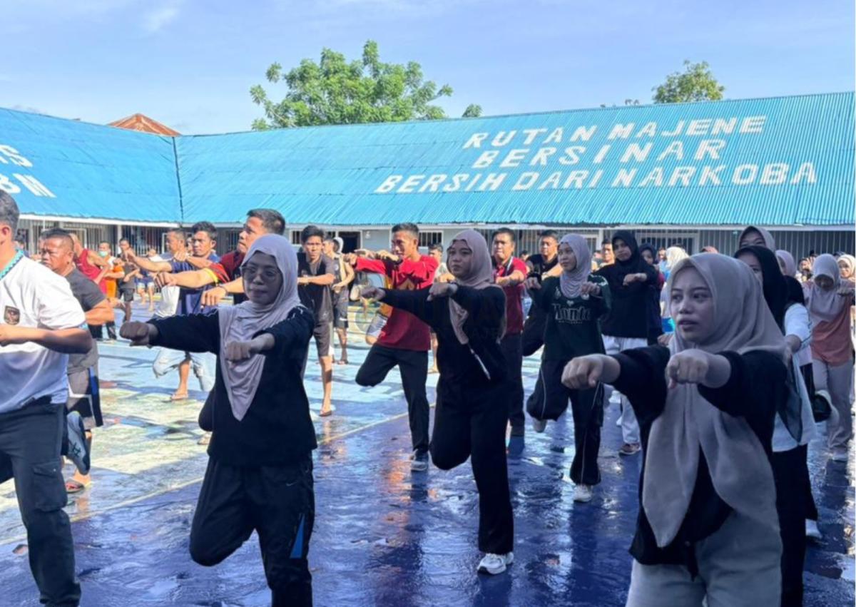 Senam Pagi Pegawai bersama Warga Binaan Rutan Kelas IIB Majene