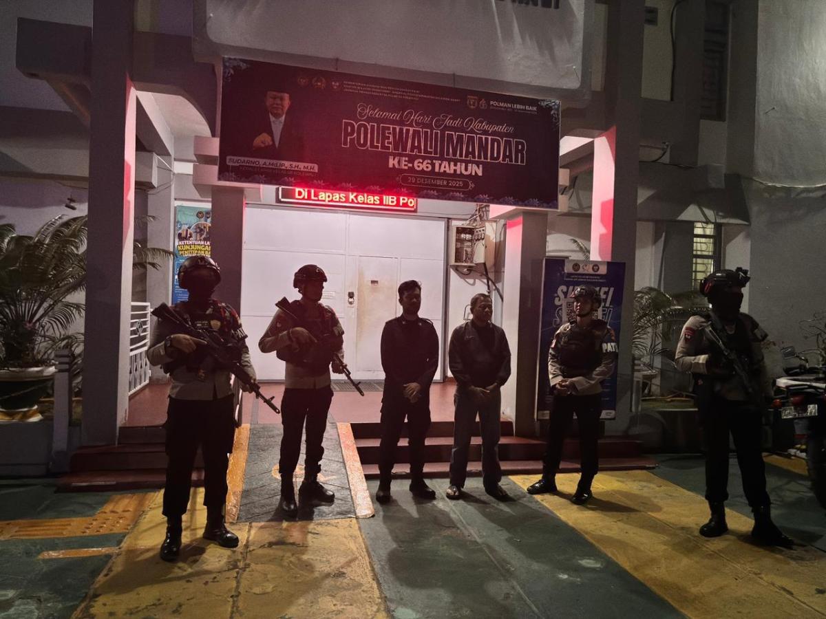 Sinergitas APH, Lapas Polewali Terima Kunjungan Patroli Sambang Personel Brimob Polda Sulbar