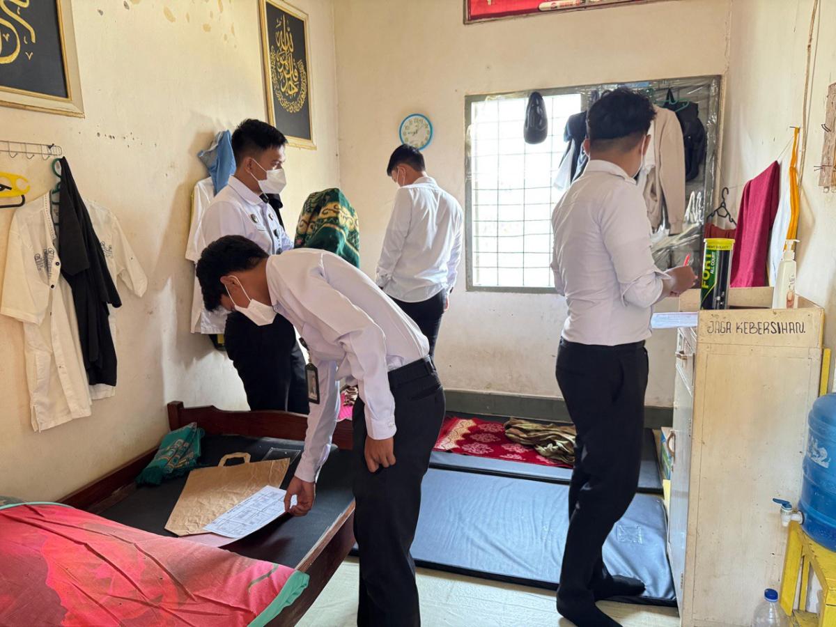 Lapas Polewali Gelar Penggeledahan Rutin Blok Hunian WBP
