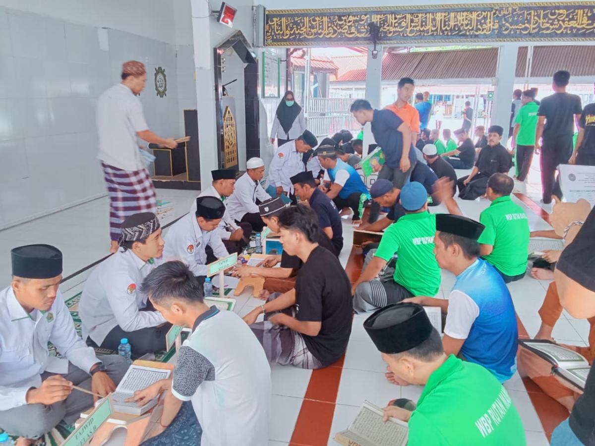 Penyuluh Agama Islam Kemenag Mamuju Rutin Bimbing Bacaan Iqra dan Juz Amma Warga Binaan