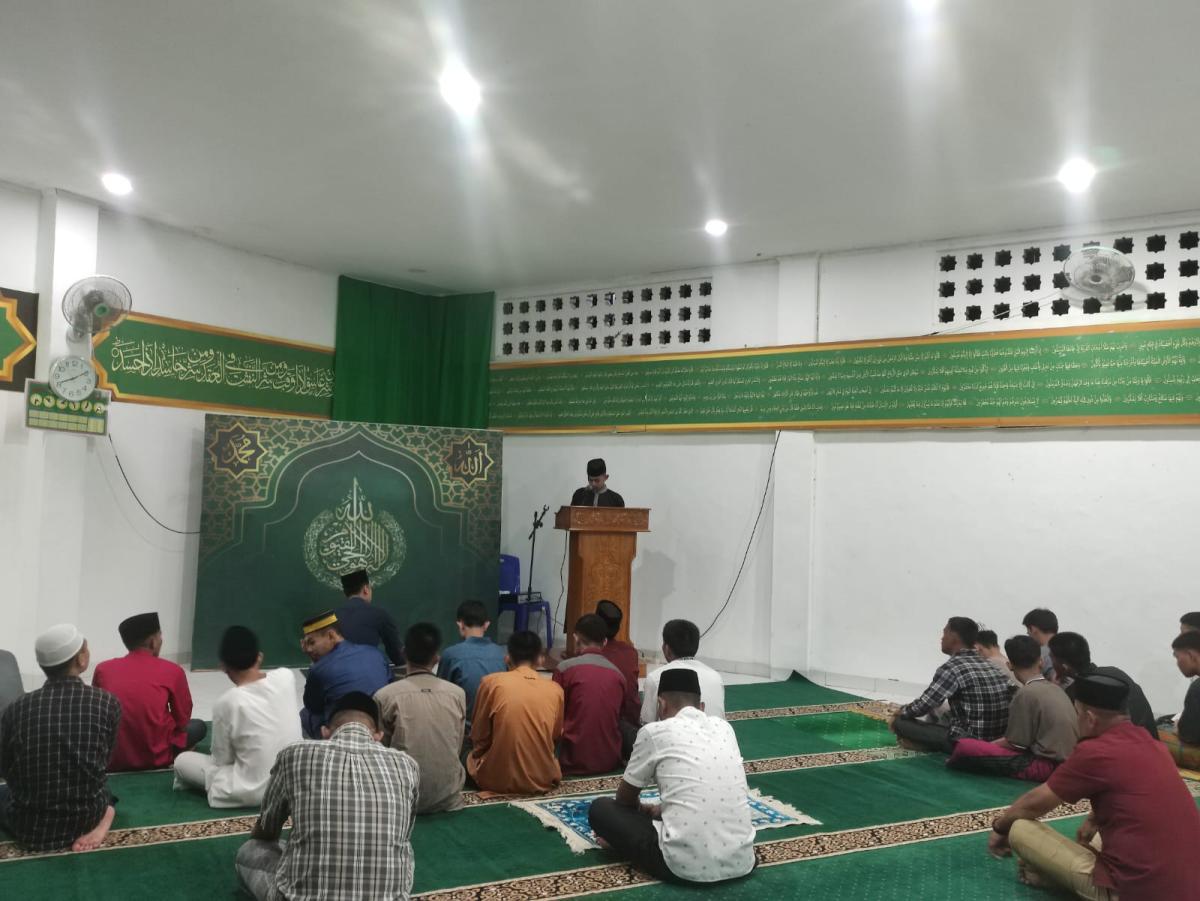 Menjemput Ampunan di Bulan Suci, Warga Binaan LPKA Mamuju Rutin Sholat Tarawih Berjamaah