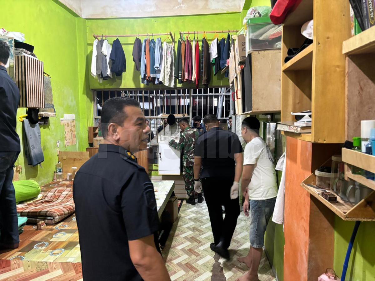 Penggeledahan serentak kanwil